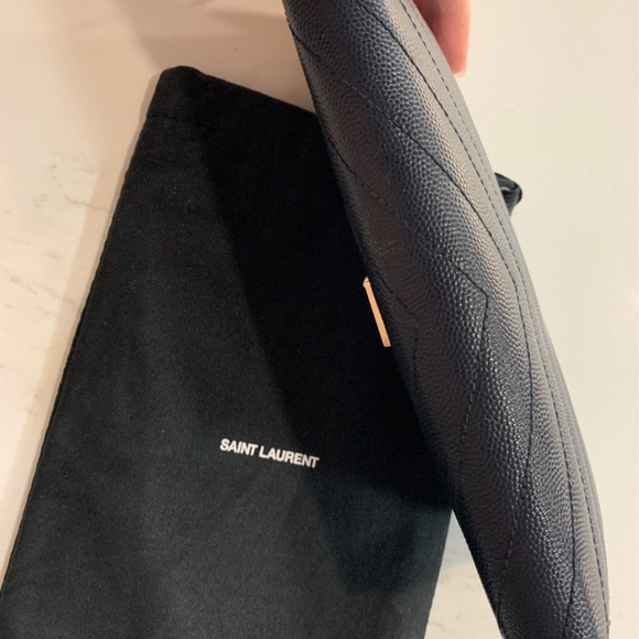 YSL Navy Wallet - Picture 4 of 7